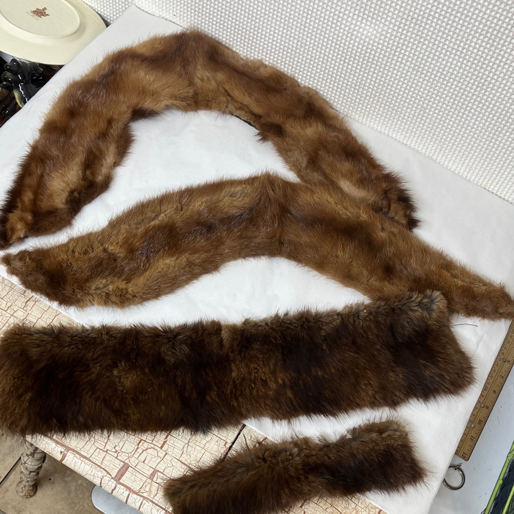 Mink fur collars